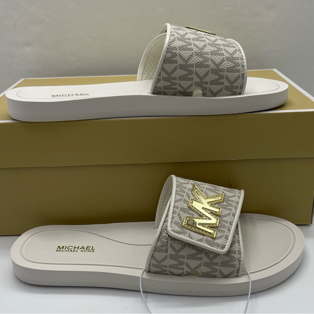 MICHAEL KORS Palmer Signature Logo Slide Sanda
Vanilla 
NWT - Picture 16 of 16